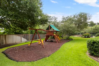2 Snow Pond Place, The Woodlands, TX 77382 - Photo 6