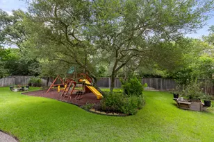 2 Snow Pond Pl, The Woodlands, TX 77382 - Photo 6