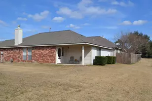 121 Golfview Dr, Conroe, TX 77356 - Photo 36