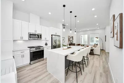 7723 Hammerly Boulevard #D, Houston, TX 77055 - Photo 12