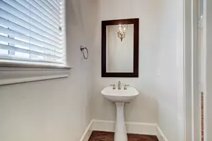 1110 Thompson St, Houston, TX 77007 - Photo 18