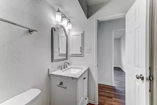 8446 Cabot St, Houston, TX 77078 - Photo 32