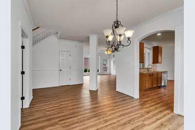 9915 Valance Way, Conroe, TX 77385 - Photo 12