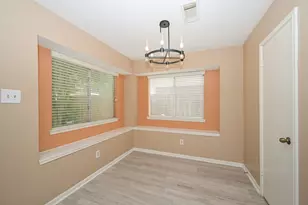 13723 Wood River Dr, Houston, TX 77085 - Photo 12