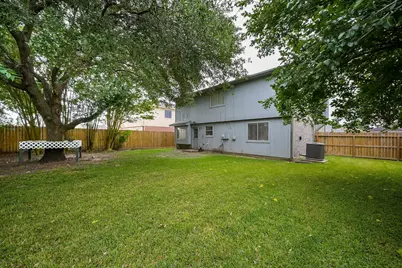 13723 Wood River Drive, Houston, TX 77085 - Photo 32