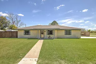 5685 Theresa St, Beaumont, TX 77705 - Photo 1