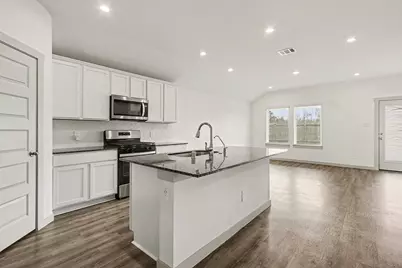 9926 Palm Royal Drive, Baytown, TX 77521 - Photo 6