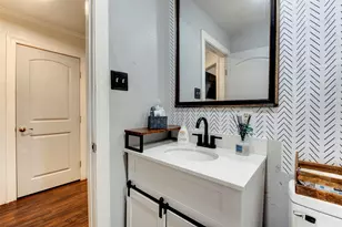 708 Gresham St, Baytown, TX 77520 - Photo 20