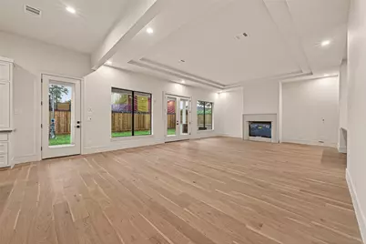 316 W 30th Street, Houston, TX 77018 - Photo 6
