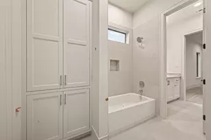 316 W 30th St, Houston, TX 77018 - Photo 40