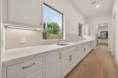 316 W 30th Street, Houston, TX 77018 - Photo 14