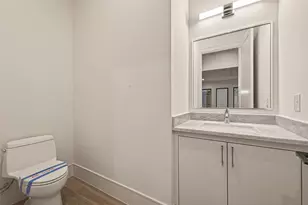 316 W 30th St, Houston, TX 77018 - Photo 32