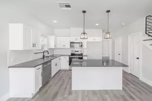 6918 Tommye St, Houston, TX 77028 - Photo 2