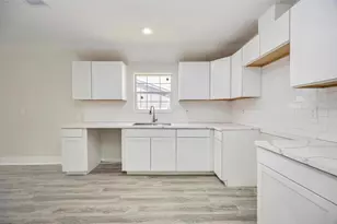 7921 Little St, Houston, TX 77028 - Photo 16
