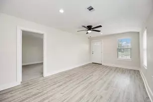 7921 Little St, Houston, TX 77028 - Photo 12