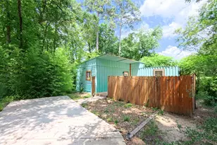 6053 Skylane Dr, Montgomery, TX 77316 - Photo 2