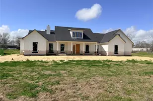 610 Blueberry Ln, Cove, TX 77523 - Photo 2