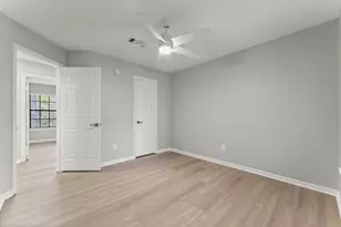 105 Eagle Rock Cir, The Woodlands, TX 77381 - Photo 32