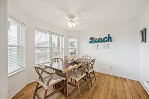 13723 Pirates Beach Blvd, Galveston, TX 77554 - Photo 10