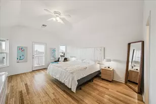 13723 Pirates Beach Blvd, Galveston, TX 77554 - Photo 16