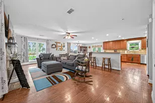 28111 Camille Dr, Tomball, TX 77375 - Photo 4