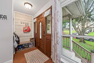 28111 Camille Dr, Tomball, TX 77375 - Photo 2