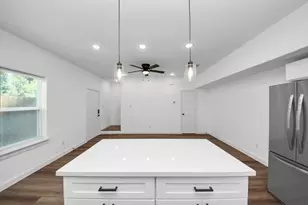 8021 Birmingham St, Houston, TX 77028 - Photo 8