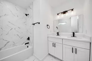 8021 Birmingham St, Houston, TX 77028 - Photo 26