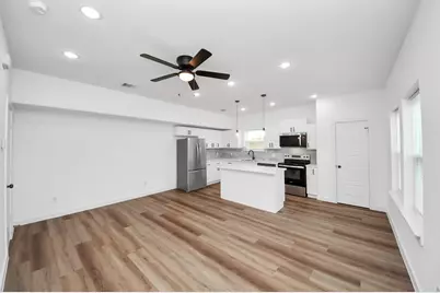8021 Birmingham Street #B, Houston, TX 77028 - Photo 4