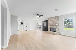 15439 Woodhorn Dr, Houston, TX 77062 - Photo 8