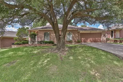 10910 Scenic Drive, Montgomery, TX 77356 - Photo 1