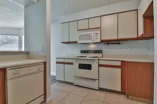 10910 Scenic Dr, Montgomery, TX 77356 - Photo 16
