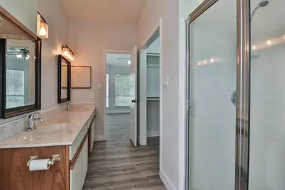 10910 Scenic Drive, Montgomery, TX 77356 - Photo 32