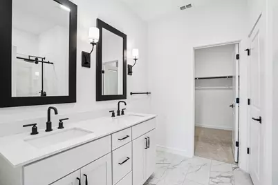 7926 Jade Crest Drive, Angleton, TX 77515 - Photo 22