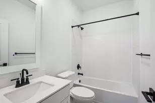 7926 Jade Crst Dr, Angleton, TX 77515 - Photo 34