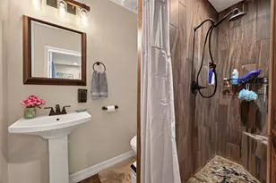 5606 Highland Rd, Santa Fe, TX 77517 - Photo 18