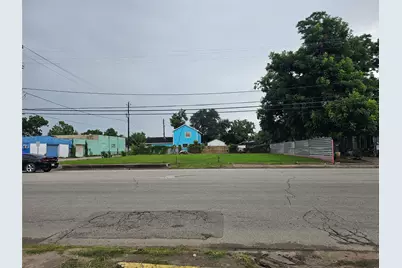 7048 Navigation Boulevard, Houston, TX 77011 - Photo 2