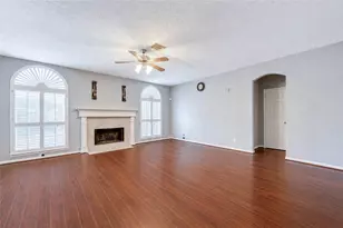19722 Creekshore Dr, Katy, TX 77449 - Photo 10