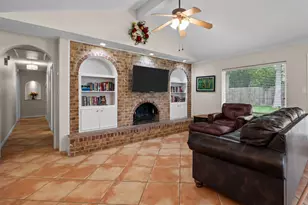16119 La Avenida Dr, Houston, TX 77062 - Photo 8