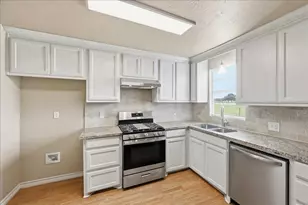 17261 County Line Rd, Winnie, TX 77665 - Photo 6