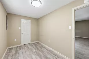 17261 County Line Rd, Winnie, TX 77665 - Photo 20
