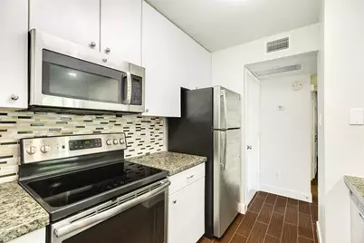7098 N Holiday Drive, Galveston, TX 77550 - Photo 14