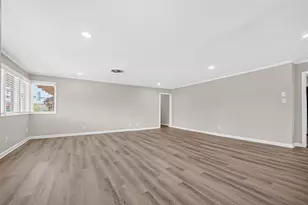 6305 Crab Orchard Rd, Houston, TX 77057 - Photo 6