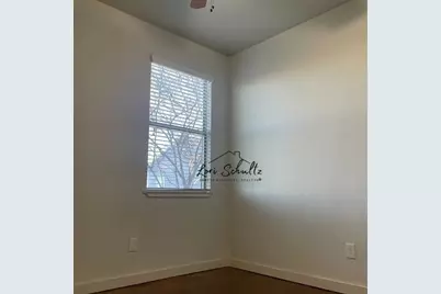 790 E Boundary, Giddings, TX 78942 - Photo 8