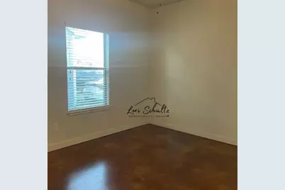 790 E Boundary, Giddings, TX 78942 - Photo 4