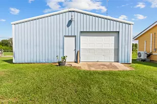 11723 County Rd 458, Angleton, TX 77515 - Photo 18