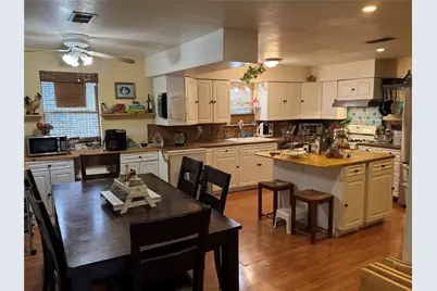 3421 Colorado Avenue, Dickinson, TX 77539 - Photo 1