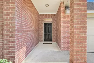 13408 Baron Hill Ln, Rosharon, TX 77583 - Photo 2