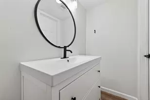 1811 Stoney Brook Dr, Houston, TX 77063 - Photo 30