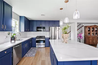 7015 Falling Cherry Place, Houston, TX 77049 - Photo 2